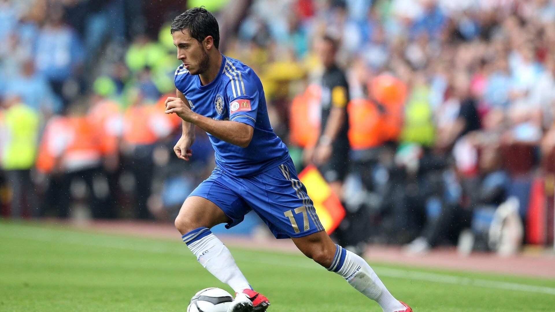 爱游戏体育app-德甲强者争锋：攻守高效，胜负只在瞬间！，德甲巅峰时期